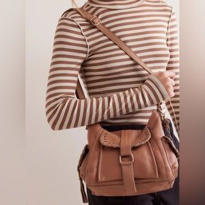 We The Free Baby Leigh Distressed Tote in Saddle🔥🔥